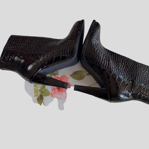 COLIN STUART CROC EMBOSSED BOOTIES - Picture 10 of 16